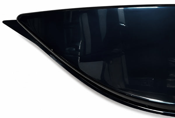 Cubierta del radomo del radar delantero de corto alcance, lado del pasajero, 2025 2026 Freightliner Cascadia