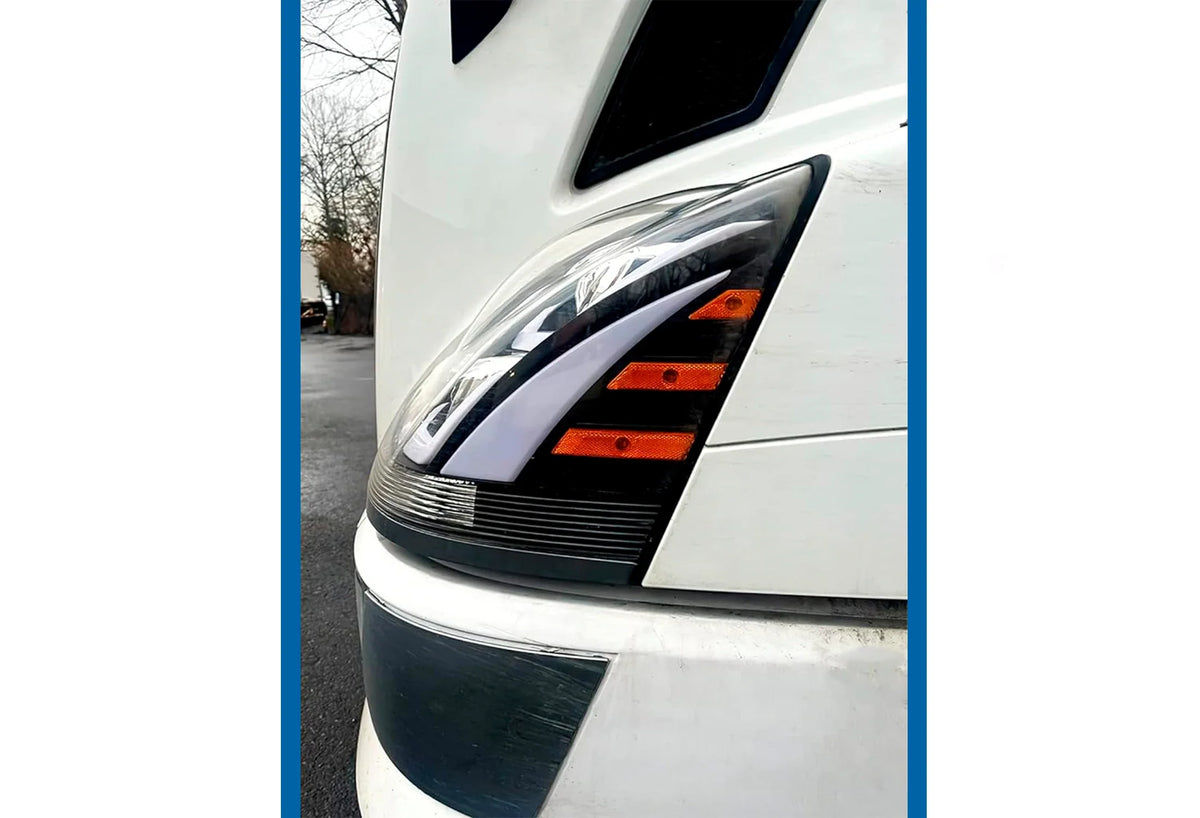 Headlights Set 2004-2017 Volvo VNL VNX VT