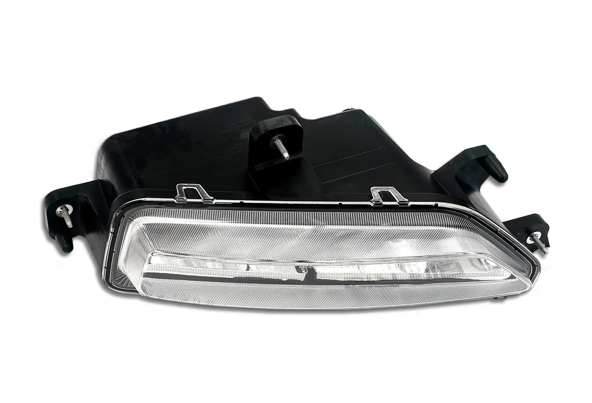 Fog Light Lamp Passenger 2022+ Peterbilt 579