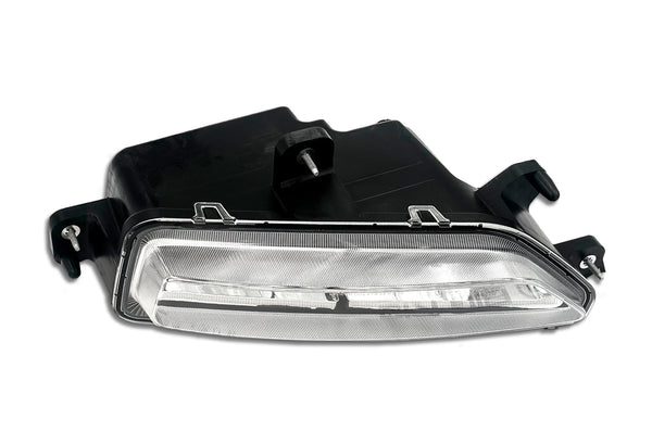 Fog Light Lamp Passenger 2022+ Peterbilt 579