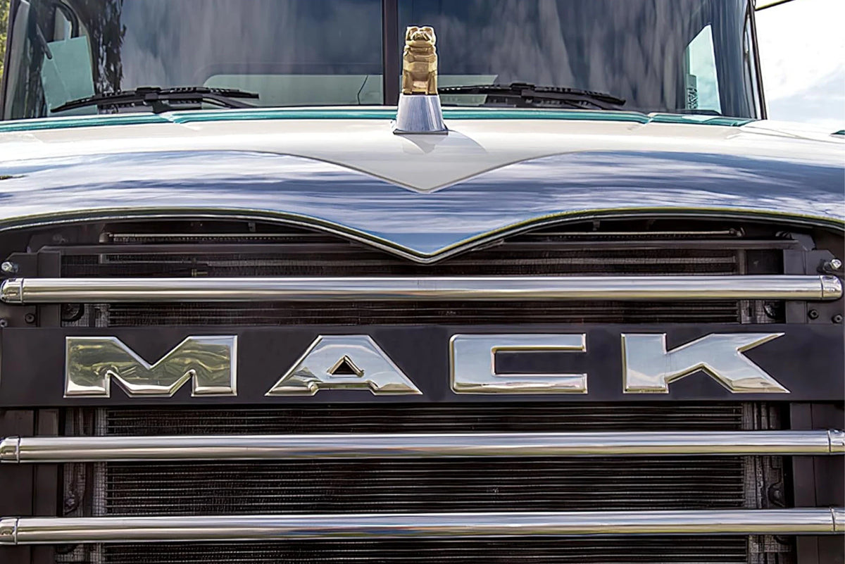 Grille Chrome Mack Granite CT713 GU713 GU813