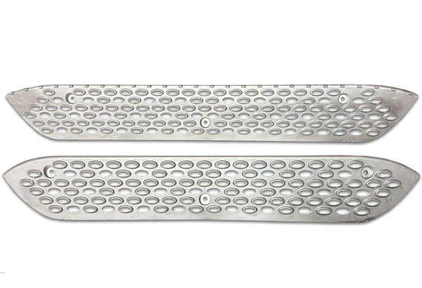 Front Step Side Panel w/Bracket, Upper & Lower Metal Steps Passenger 2022+ Peterbilt 579
