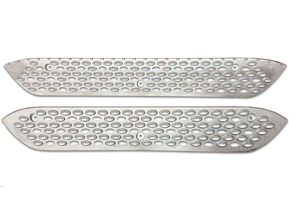 Front Step Side Panel w/Bracket, Upper & Lower Metal Steps Driver 2022+ Peterbilt 579