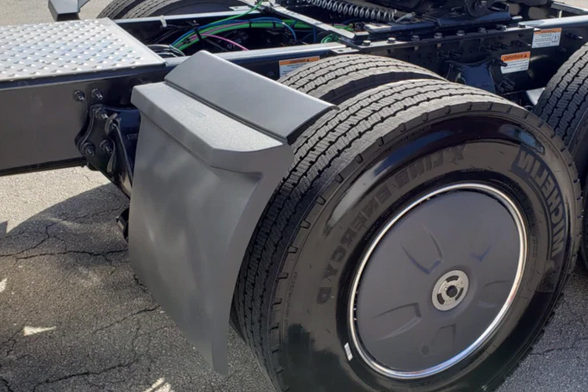 Polymer Quarter Fenders Set 2018+ Freightliner Cascadia