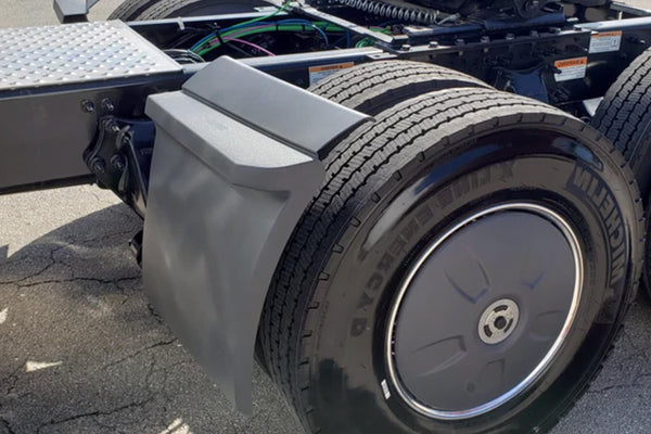 Polymer Quarter Fender Driver 2018+ Freightliner Cascadia