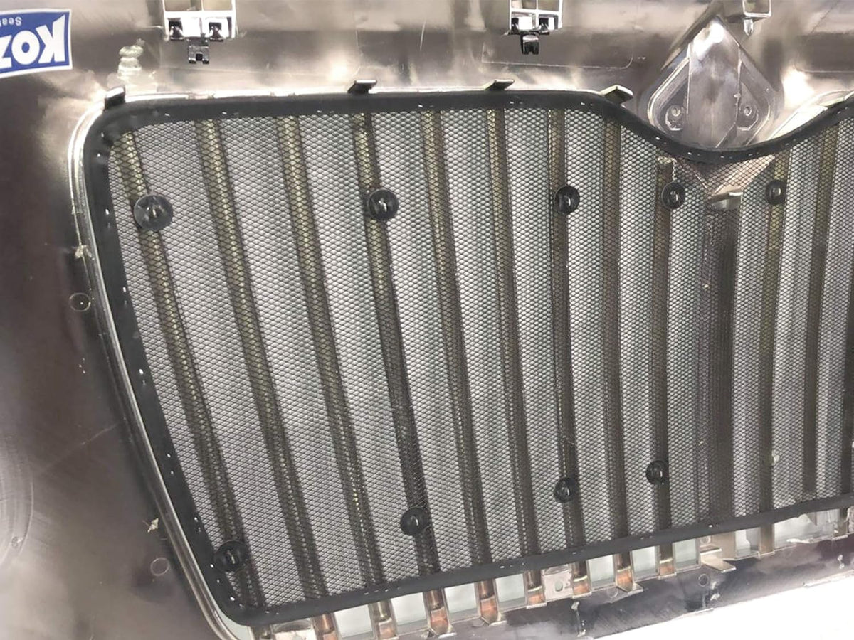 Grille Chrome International Durastar 2002+