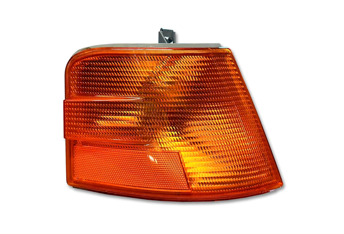 Headlight Turn Signal Lights Passenger 1998-2003 Volvo VN VNL;  2000-2017 VNM