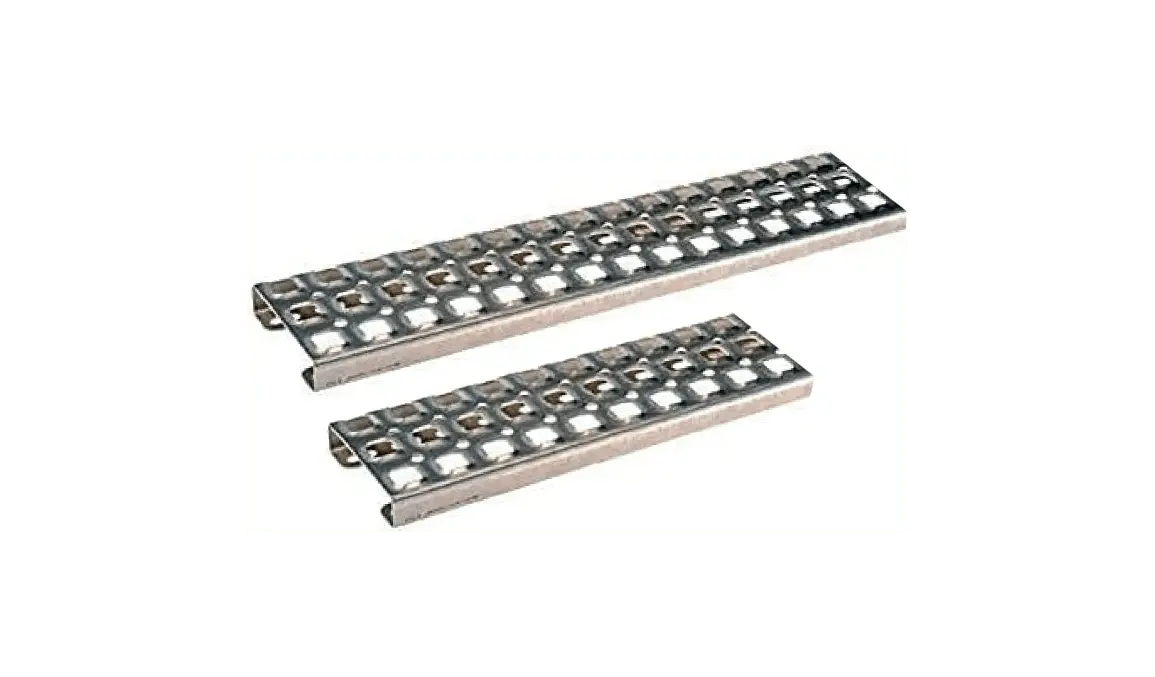 Kozak Rear Step Side Fairing Panel Passenger Side 30" for Volvo VNL 2004-2017 - Tacoma Parts Corporation