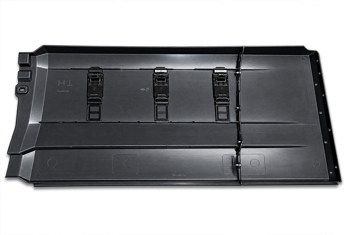 Complete Middle Side Fairing Panel Passenger 2018-2024 Volvo VNL